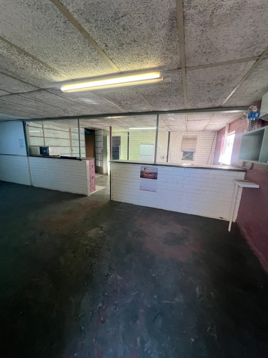 To Let commercial Property for Rent in Klerksdorp Industrial North West